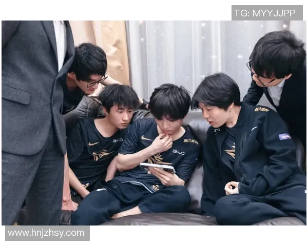 勇士逆转猛龙再创辉煌展现团队精神与顽强斗志的精彩对决