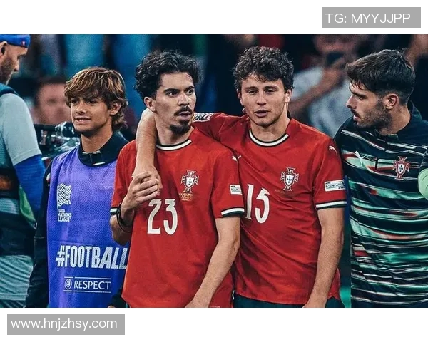 若昂内维斯在赛场上的精彩表现与未来发展潜力分析