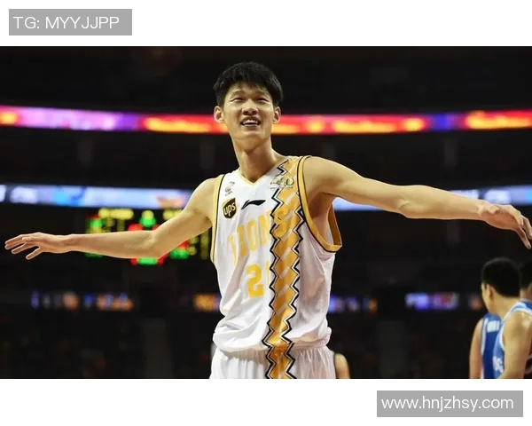 胡金秋的篮球之路：从青涩少年到CBA明星的成长历程与成就分析