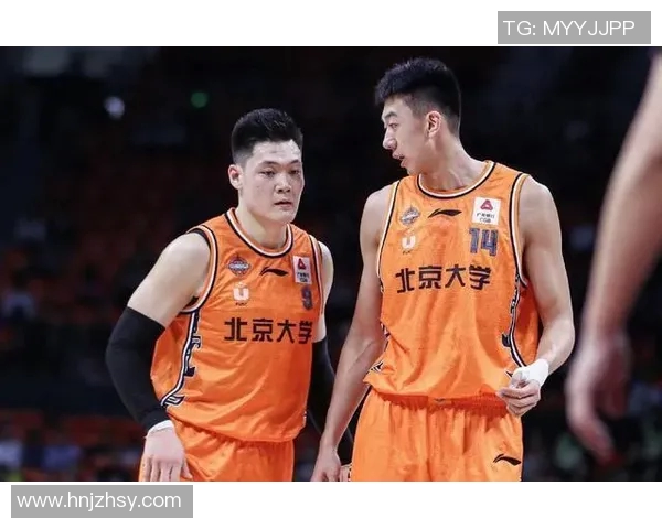 李根的篮球之路：从青涩少年到CBA明星的奋斗历程与心路历程
